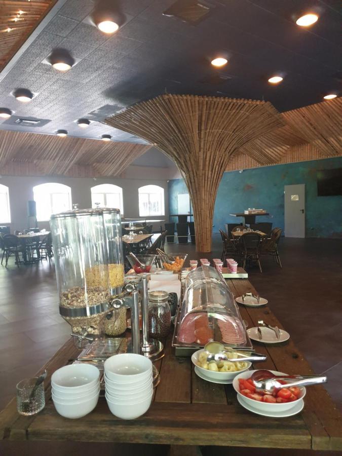 Zanka Vizparti Ueduelo Hotel Екстериор снимка